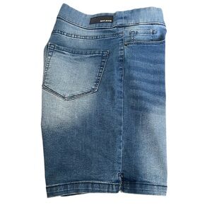 DKNY - BERMUDA Blue Denim Women's Shorts 🩳